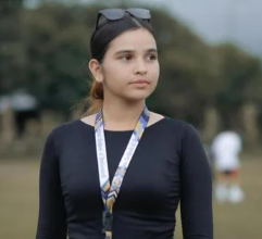 <em><strong>Marina R.</strong></em>